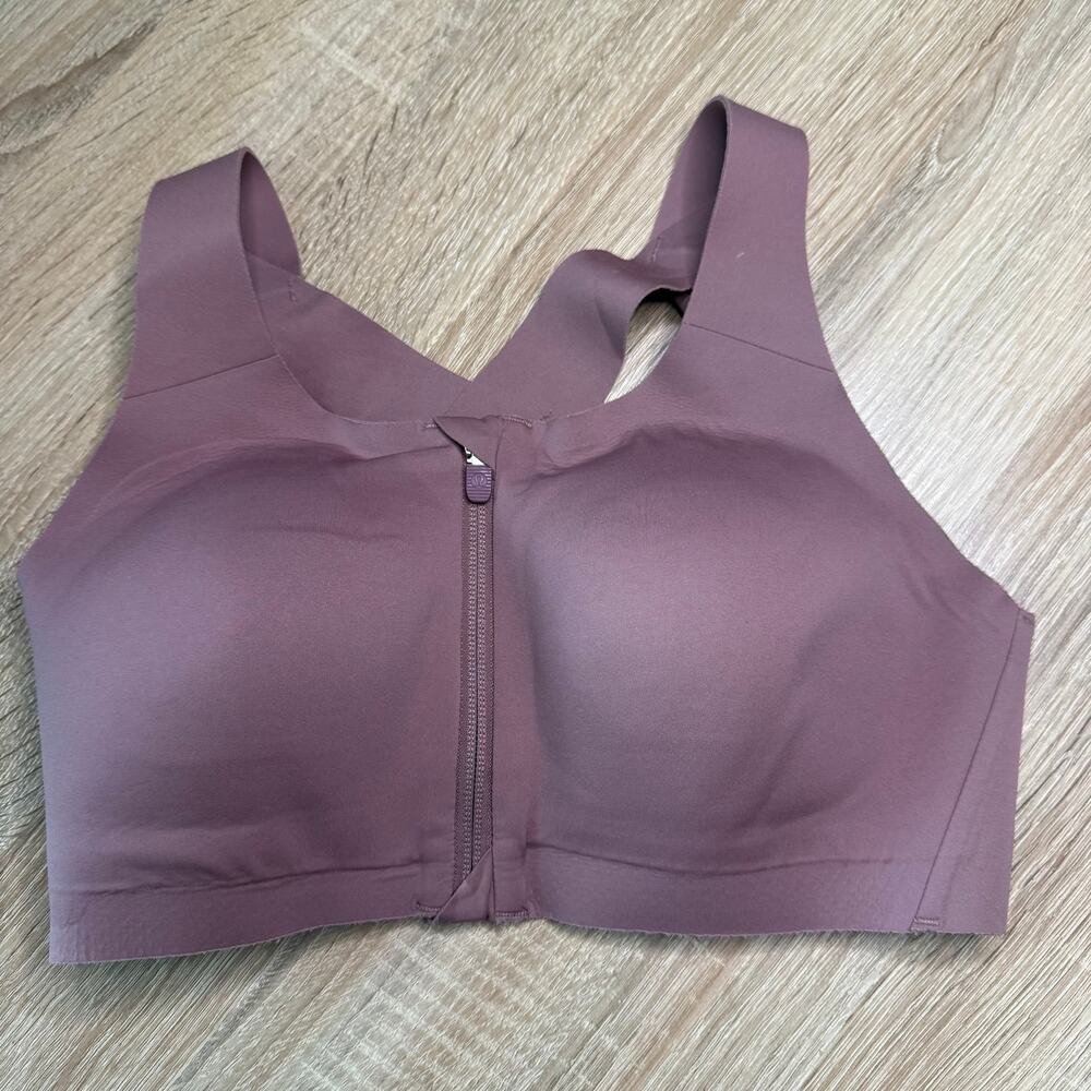 Lululemon womens Enlite Bra *Zip Front Red Dust size 32D workout gym yoga